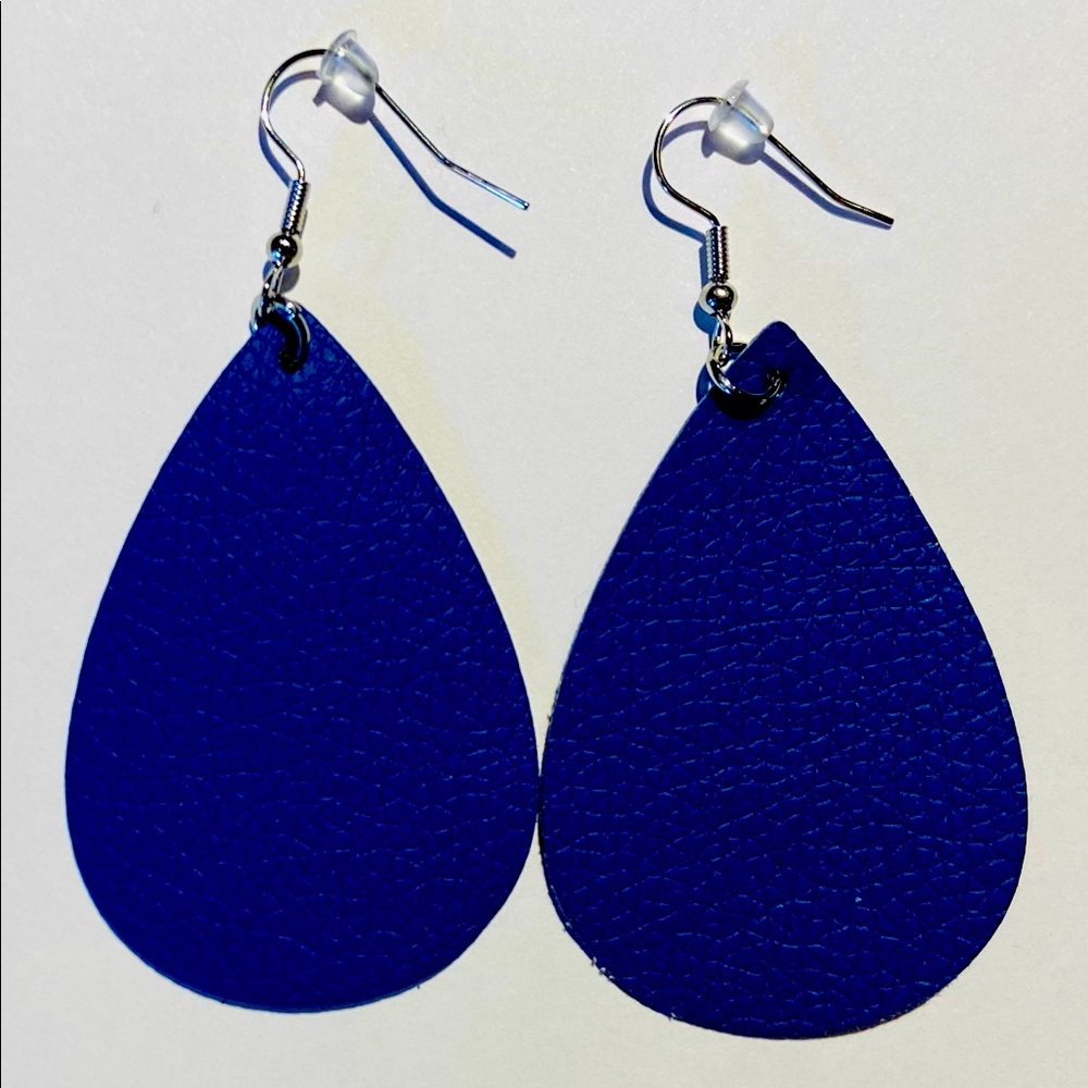 3 for $12 🎉 Faux Leather Teardrop Dangle Earrings
